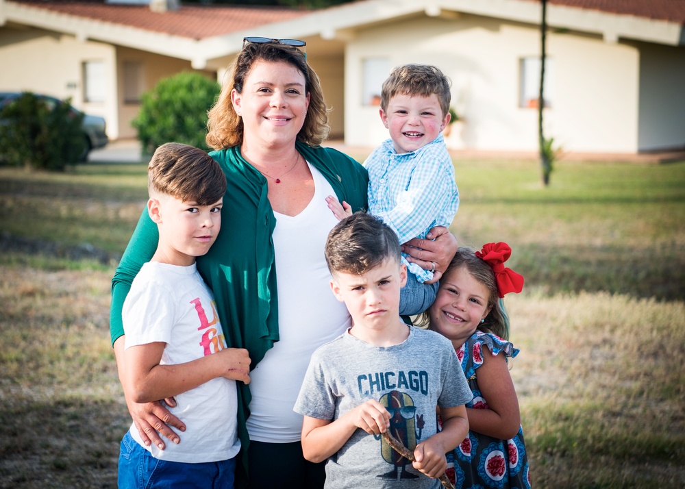 Rota Rocks: Spreading Smiles Throughout the Community