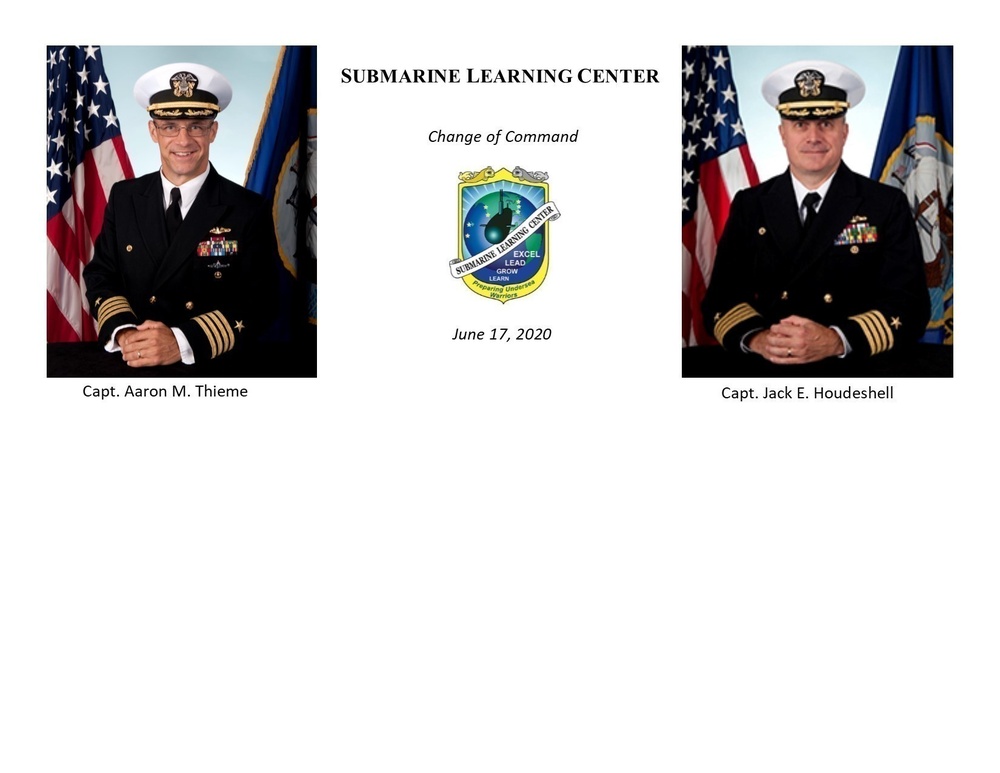 Submarine Learning Center Holds Change of Command