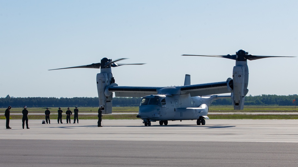 VMM-266 Marines Prepare for Flight Operations