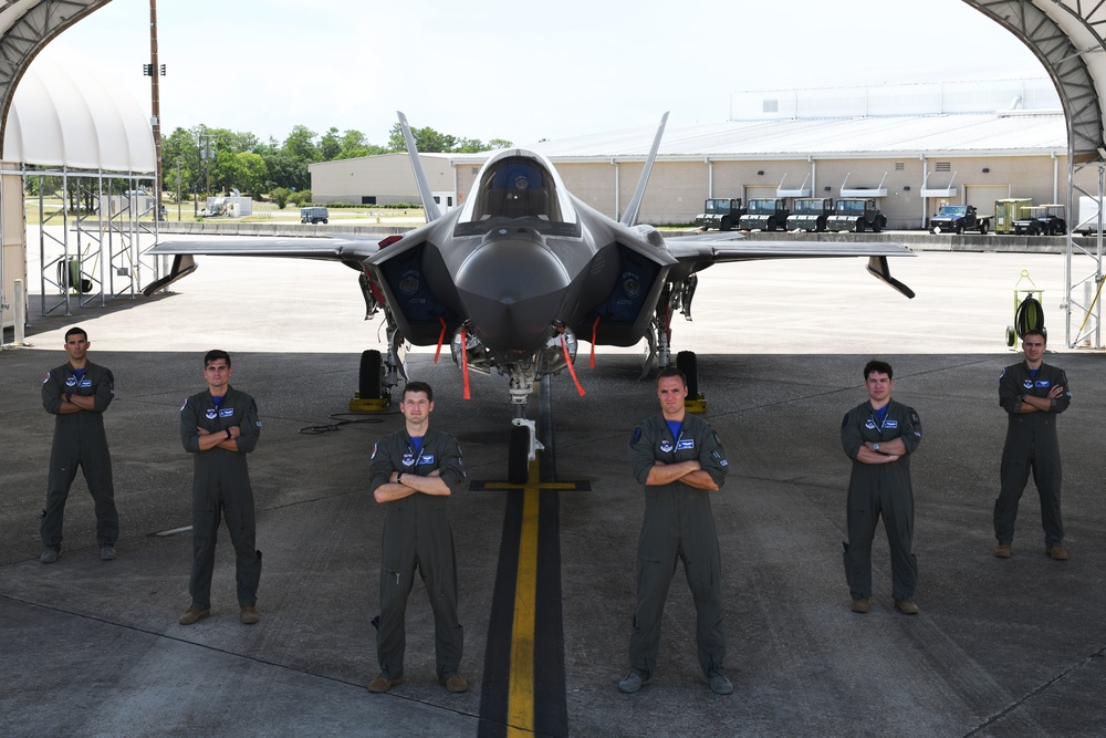 First B-course F-35 pilots graduate at Eglin AFB