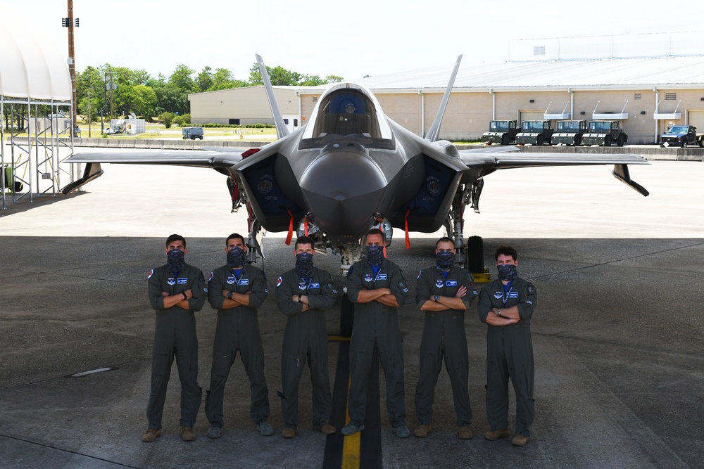 First B-course F-35 pilots graduate at Eglin AFB