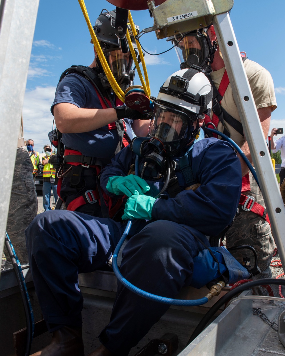 773d CES and 673d CES/CEF conduct confined-space entry