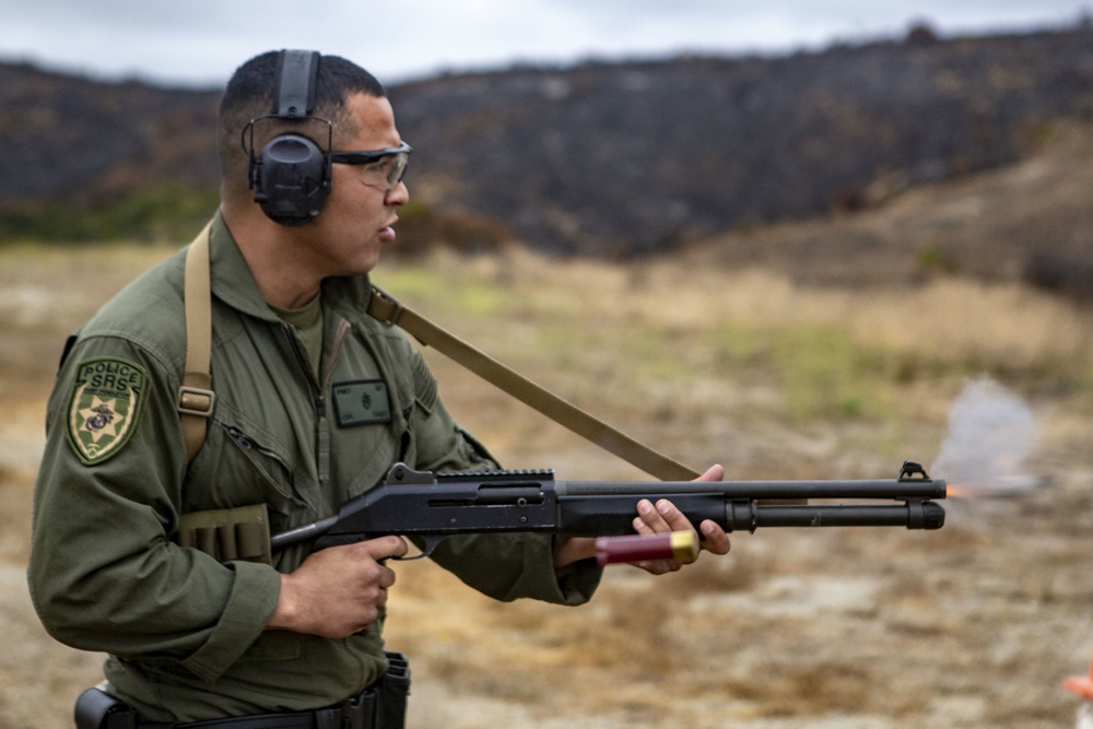 SRT Marines qualify on multiple weapons