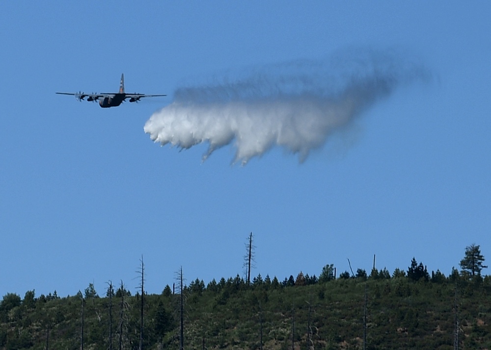California, Nevada Guard aircrafts fly MAFFS training missions