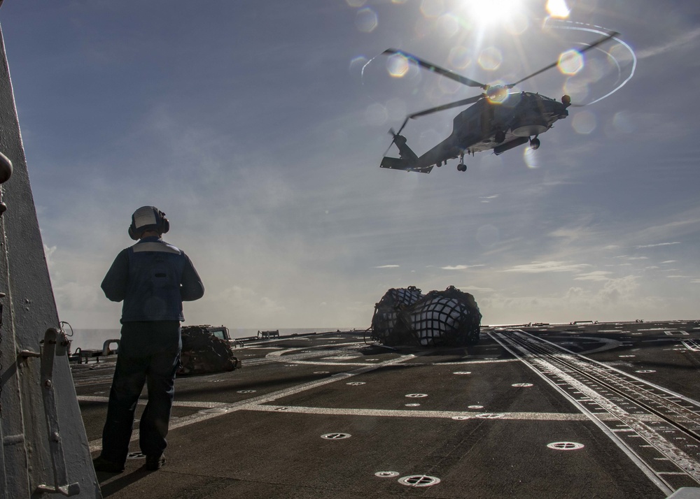 USS Mustin Conducts Vertical Replenisment
