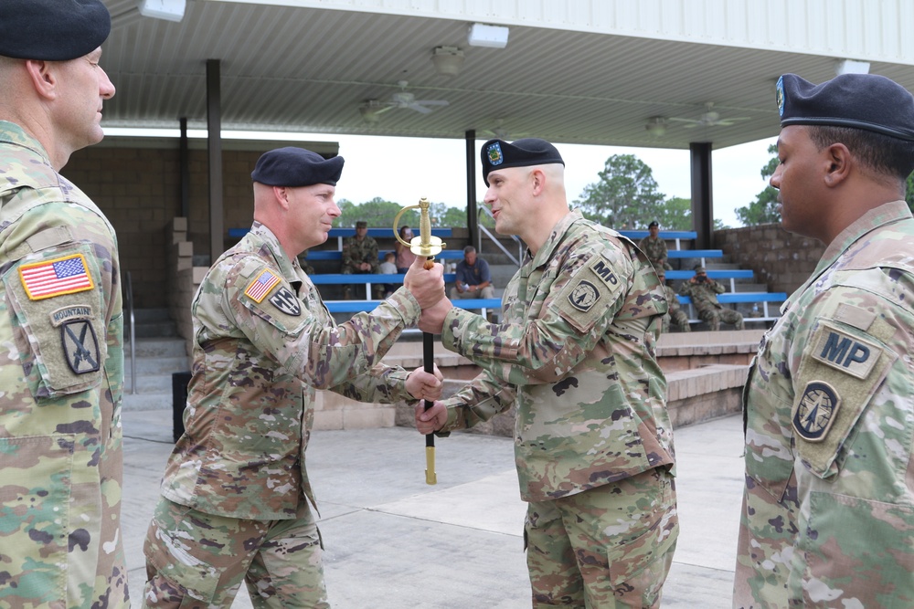 385th  Military Police Battalion welcomes Command Sgt. Maj. Johnathan Emerick in the unit’s change of responsibility ceremony