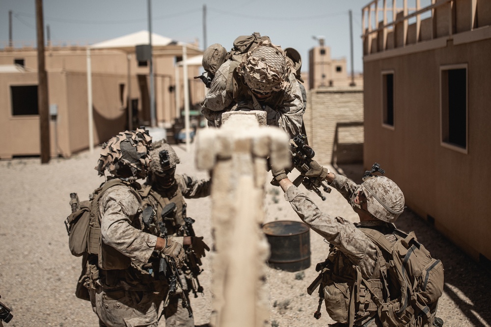 Marines Take on Range 220