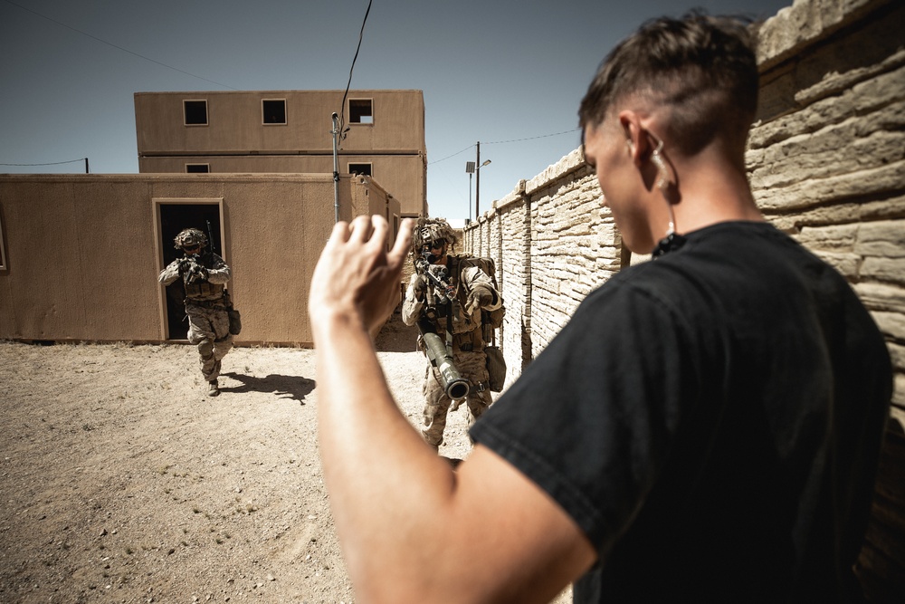Marines Take on Range 220