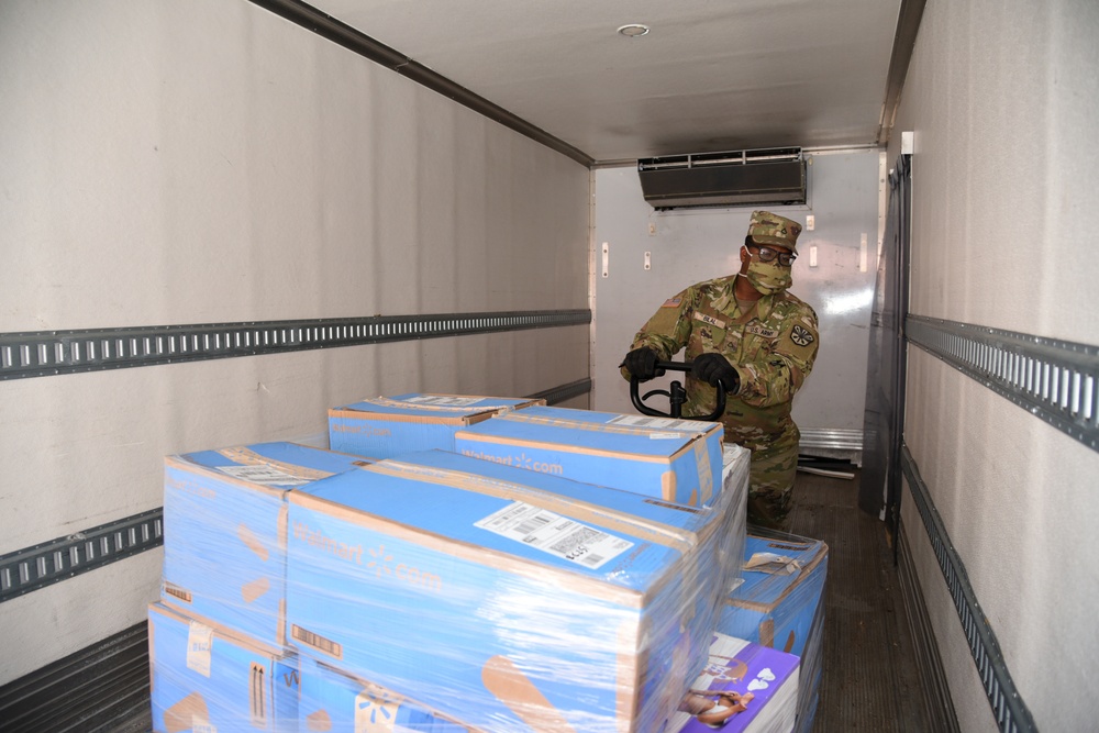 Arizona National Guard deliver essential supplies to the Hopi Tribe