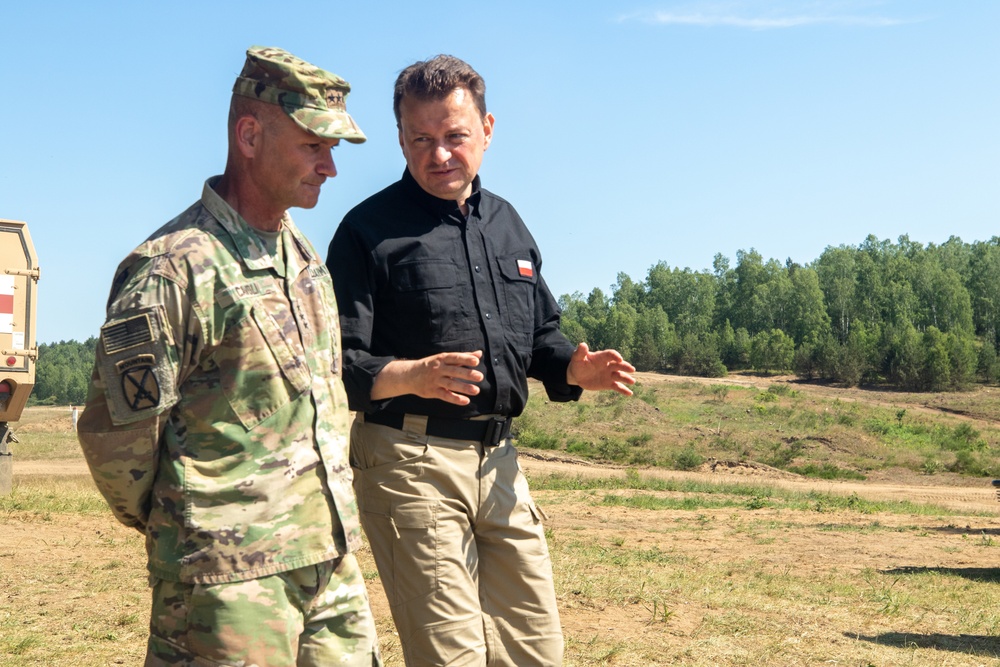 Polish Minister of Defense, US Ambassador visits Allied Spirit Troops