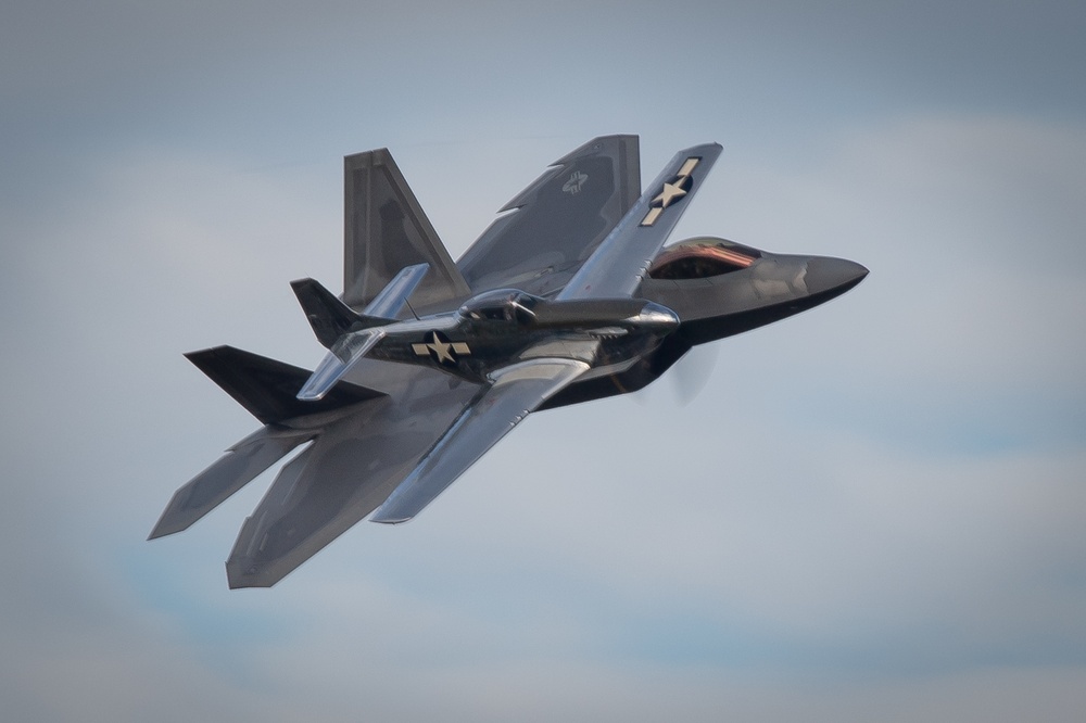 Practice Makes Perfect: F-22 Demo Team