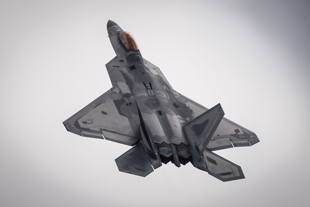 Practice Makes Perfect: F-22 Demo Team