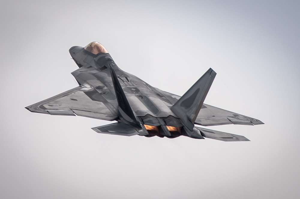 Practice Makes Perfect: F-22 Demo Team