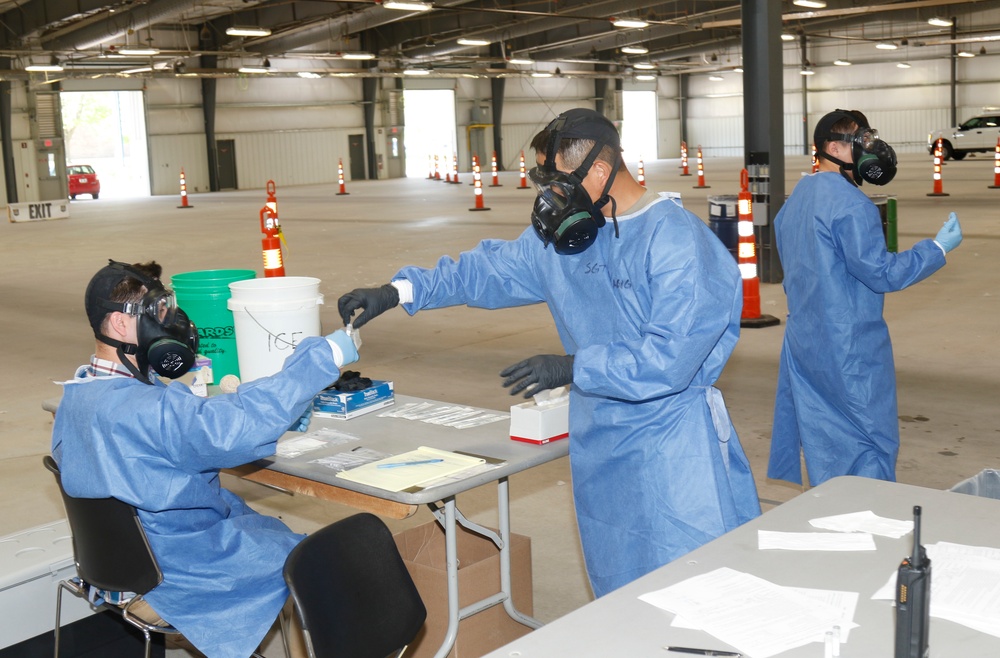 Wisconsin National Guard Soldiers and Airmen Facilitate COVID-19 Testing Site in Madison, Wis.