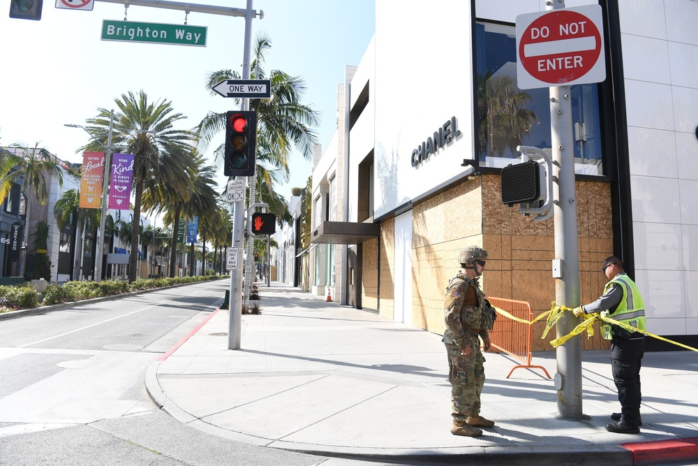 Cal Guard's 1-185th Soldiers protect the lives and properties of Rodeo Drive in Beverly Hills, California