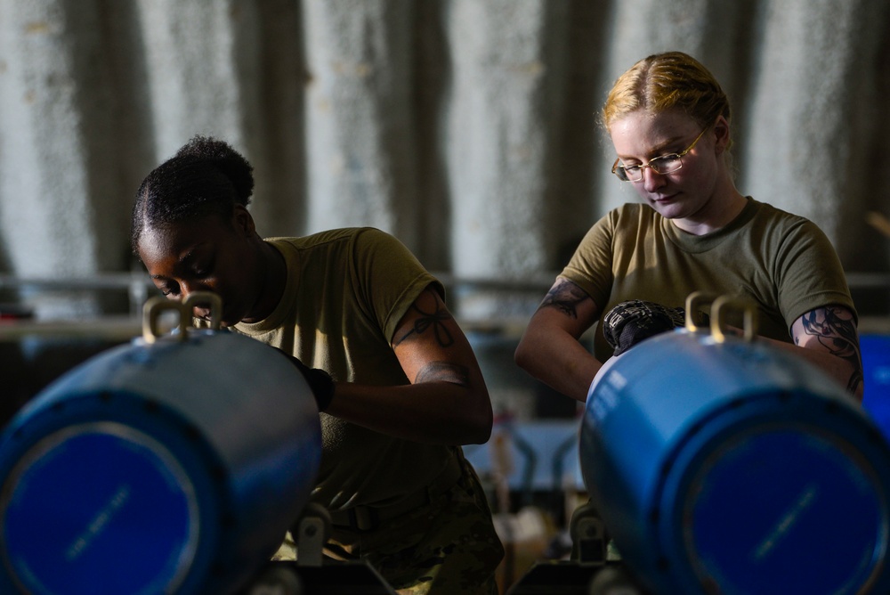 Eielson Airmen build first bombs for PACAF F-35s