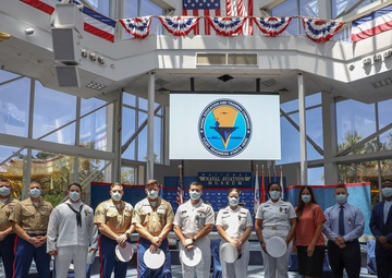 Navy Awards Ceremony Honors Military, Civilians Involved in Dec. 6 NAS Pensacola Shooting