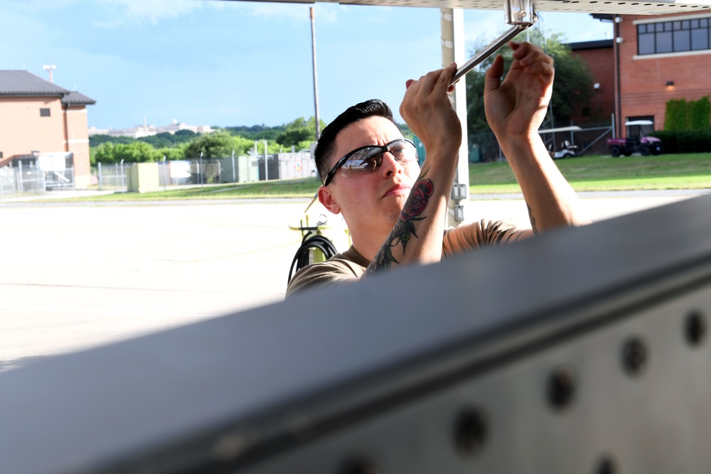 149th Fighter Wing perform night operations