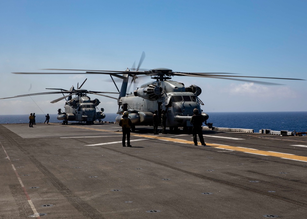 USS Bataan (LHD 5) Flight Ops