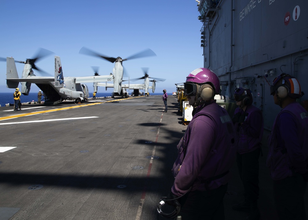 USS Bataan (LHD 5) Flight Ops