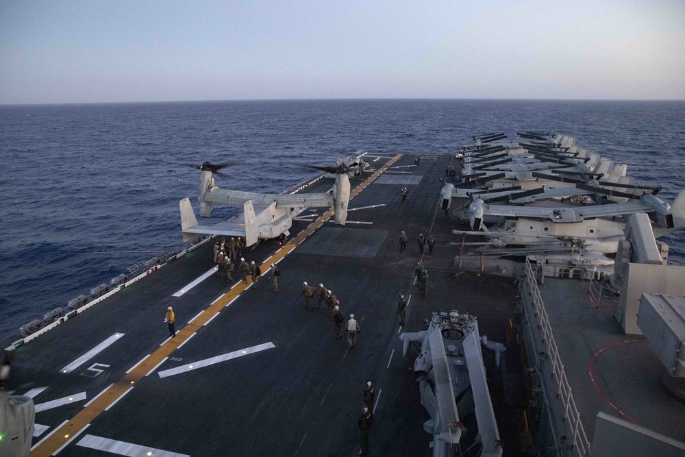 USS Bataan (LHD 5) Flight Ops