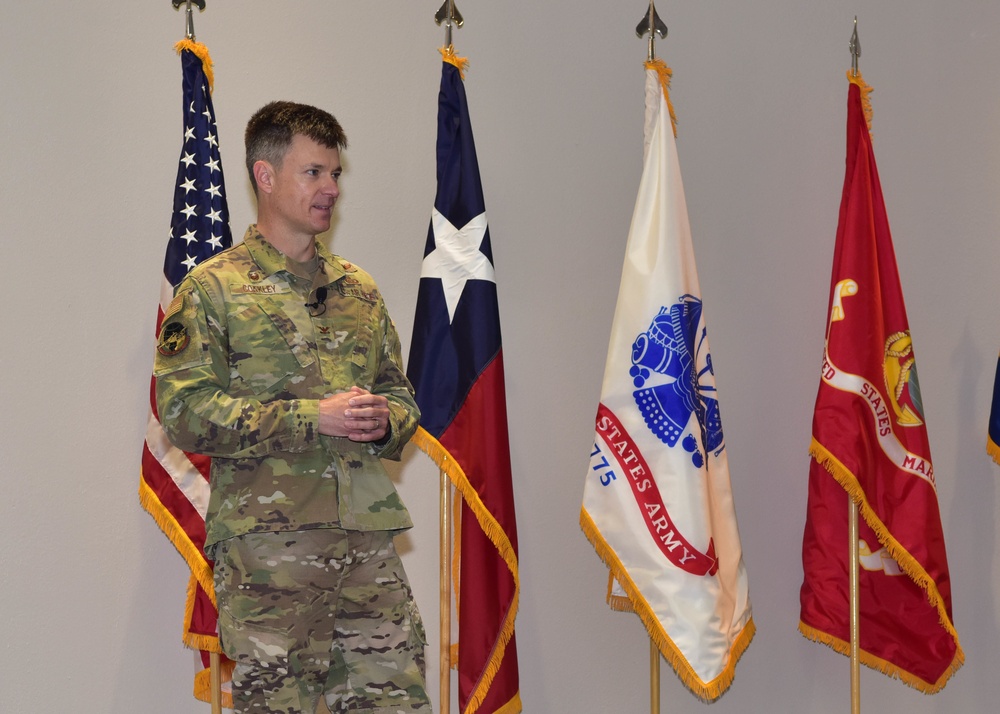 17th TRG welcomes new Commander