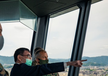 Japanese Minister of Defense visits MCAS Iwakuni