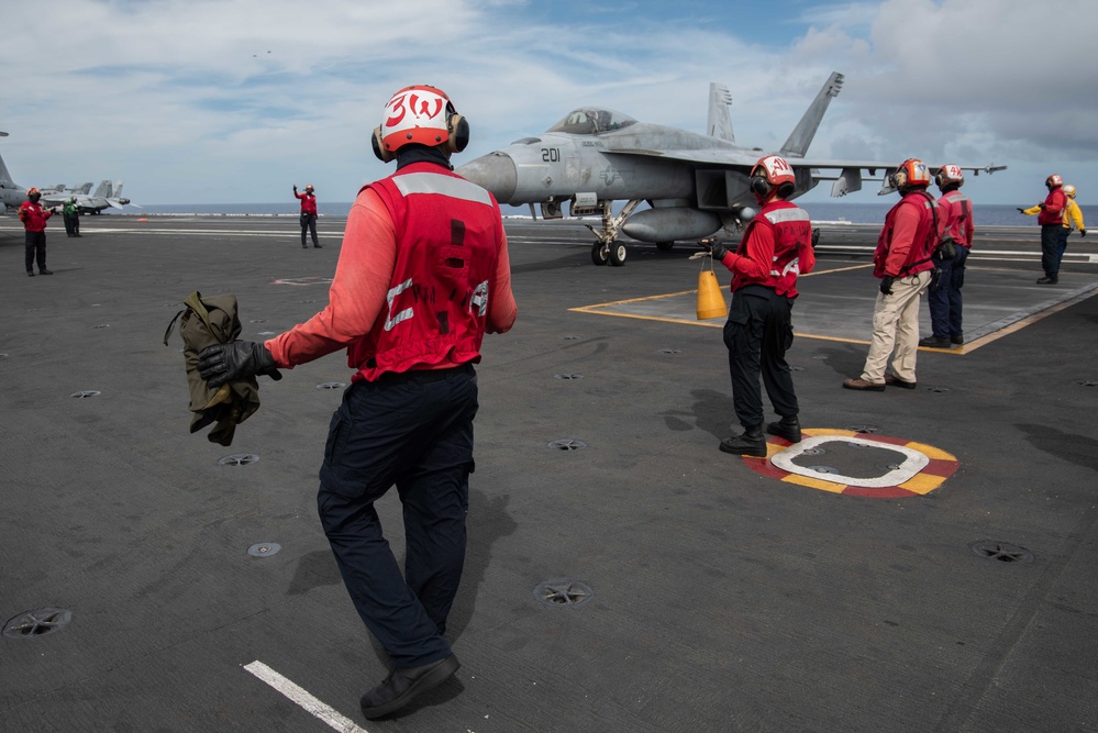 USS Ronald Reagan (CVN 76) Flight Operations