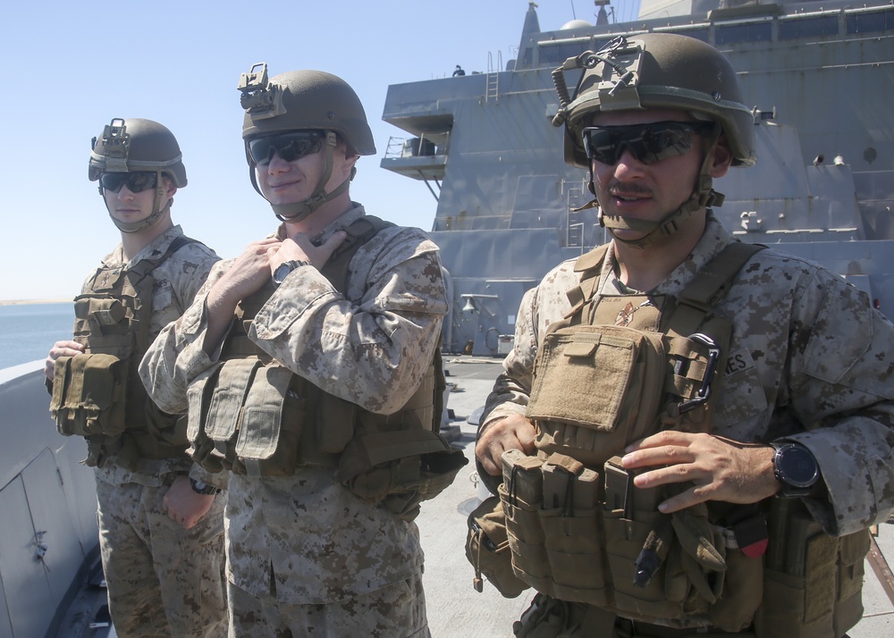 USS New York transits Suez Canal