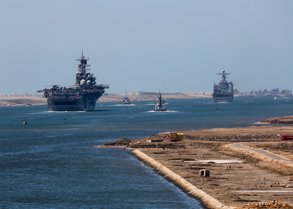 USS New York transits Suez Canal