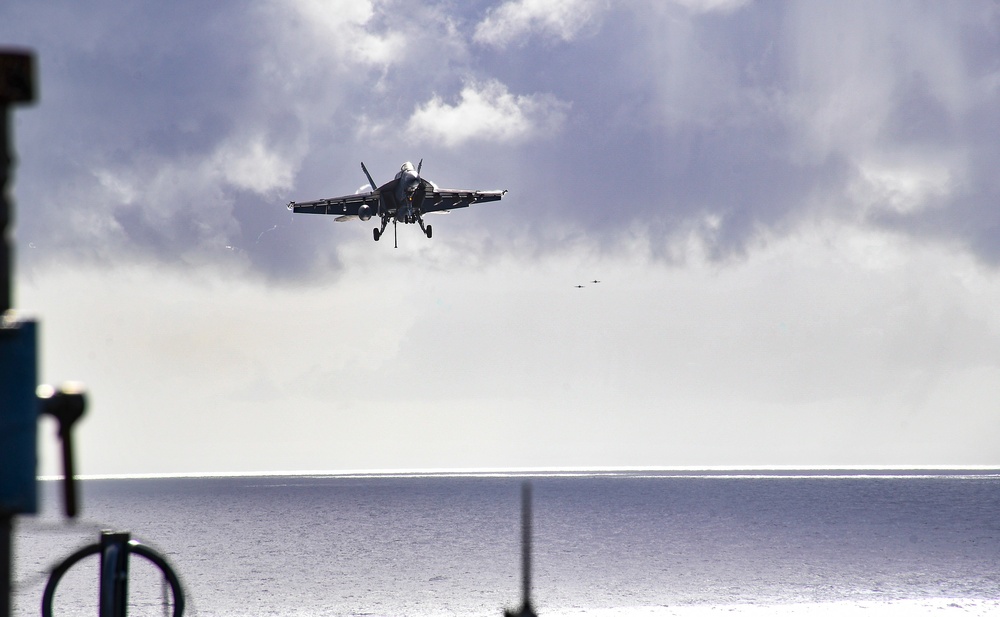 USS Theodore Roosevelt (CVN 71)