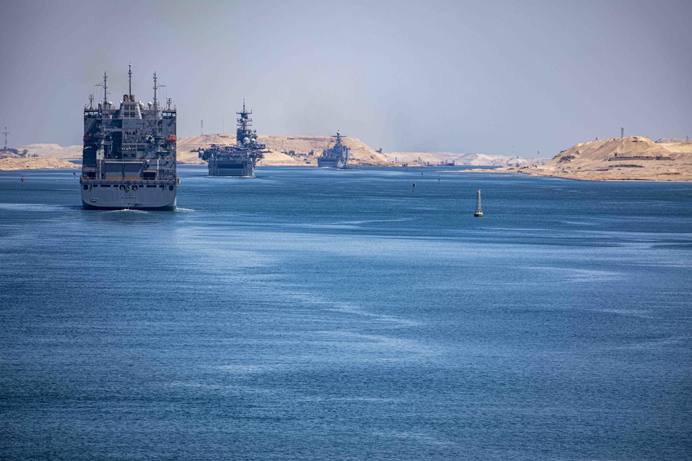 USS New York transit through the Suez Canal