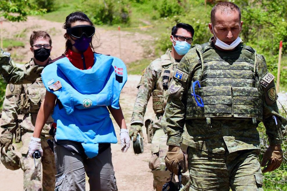 KFOR EOD troops conduct joint operations with KSF, NPA