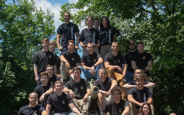 Future Soldiers take oath of enlistment in honor of 245th Army Birthday