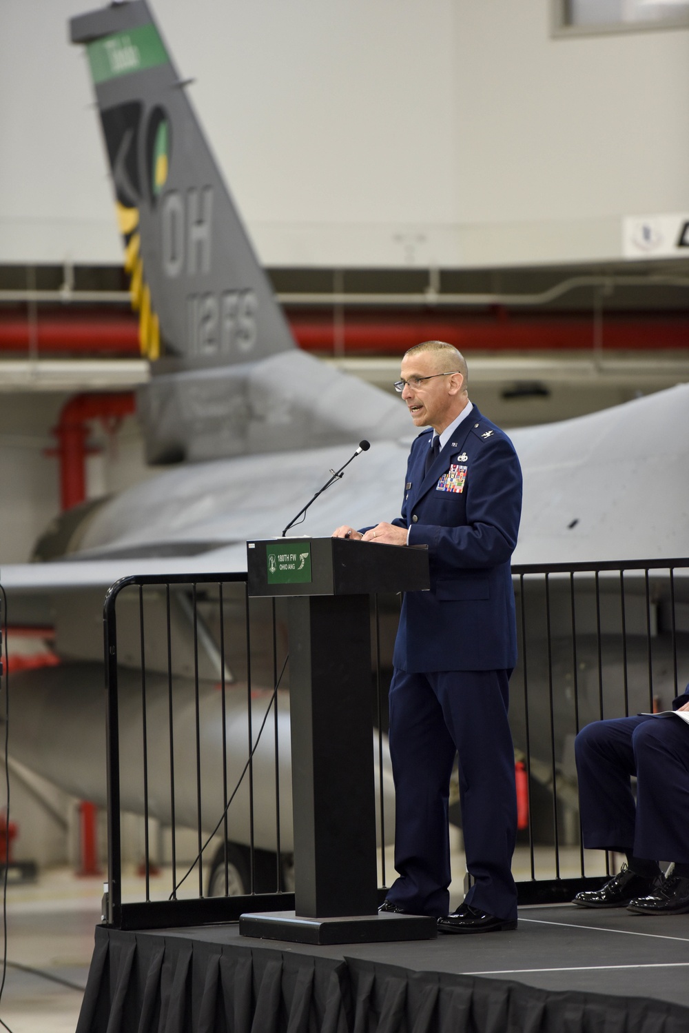 180FW Maintenance Group Changes Command