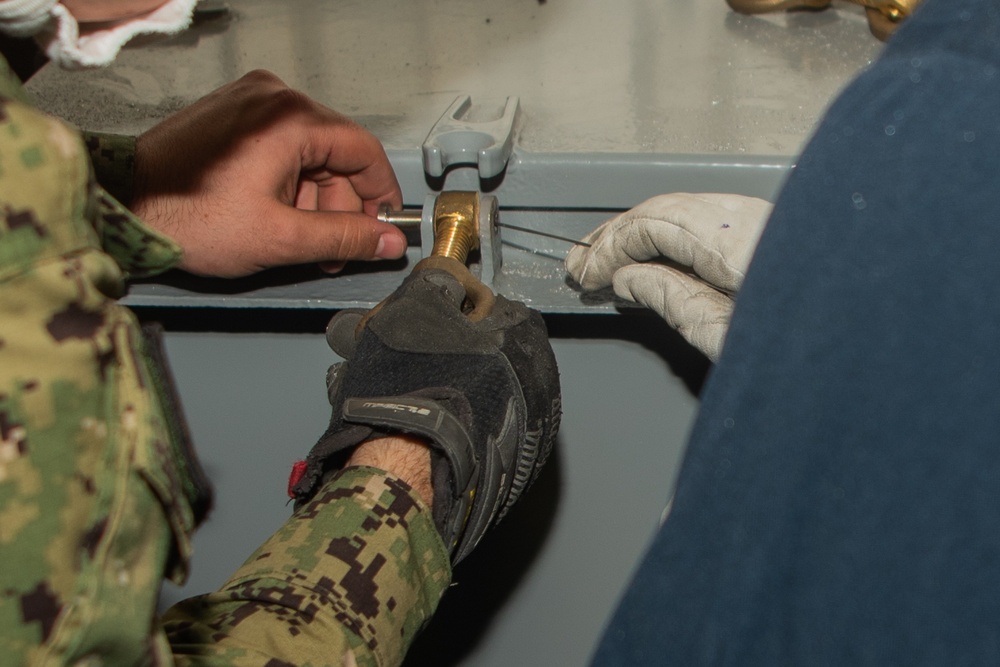 George Washington Sailors Welds