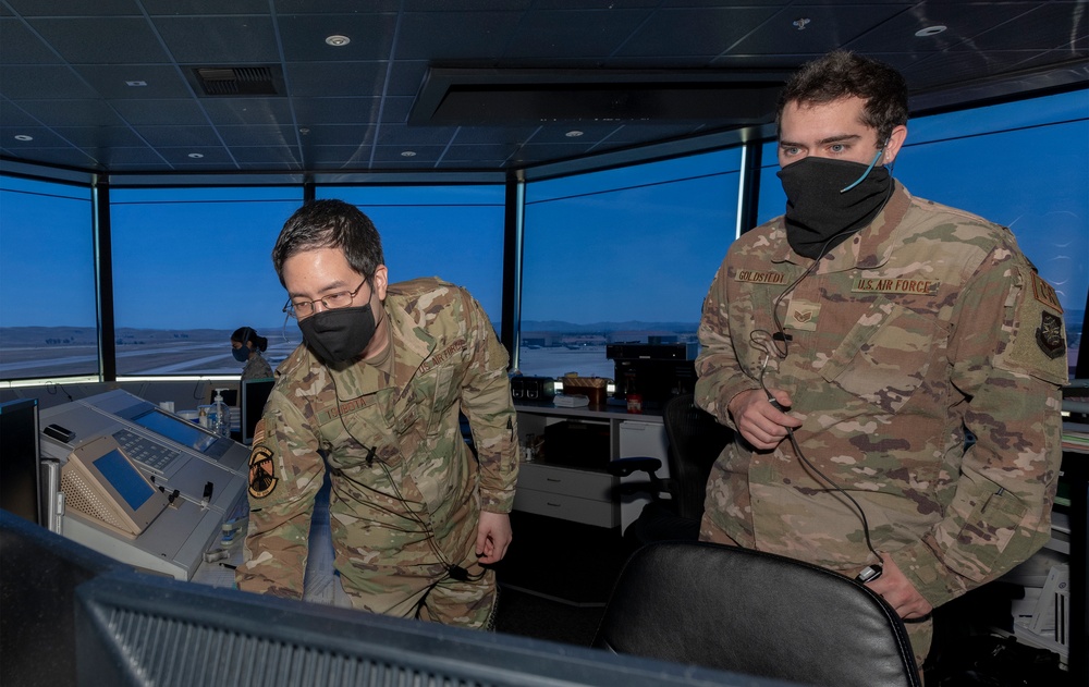 Airmen adapt to COVID-19 working conditions