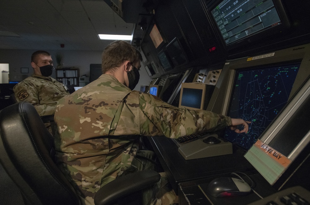 Airmen adapt to COVID-19 working conditions