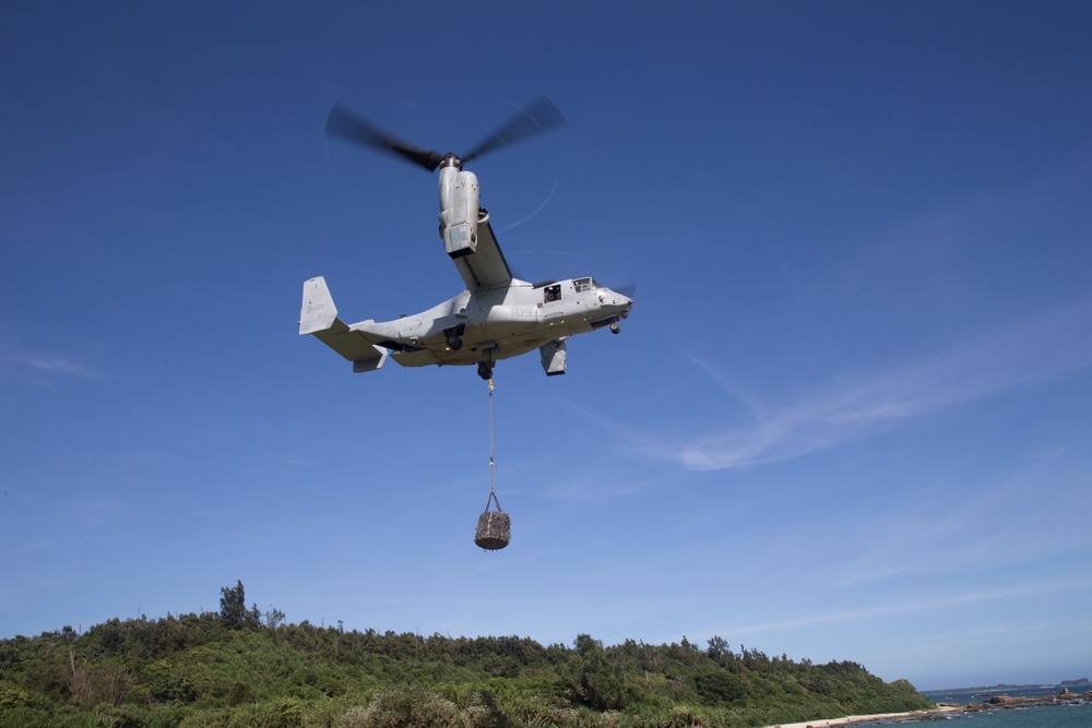 CLB-31 Marines conduct helicopter support team training