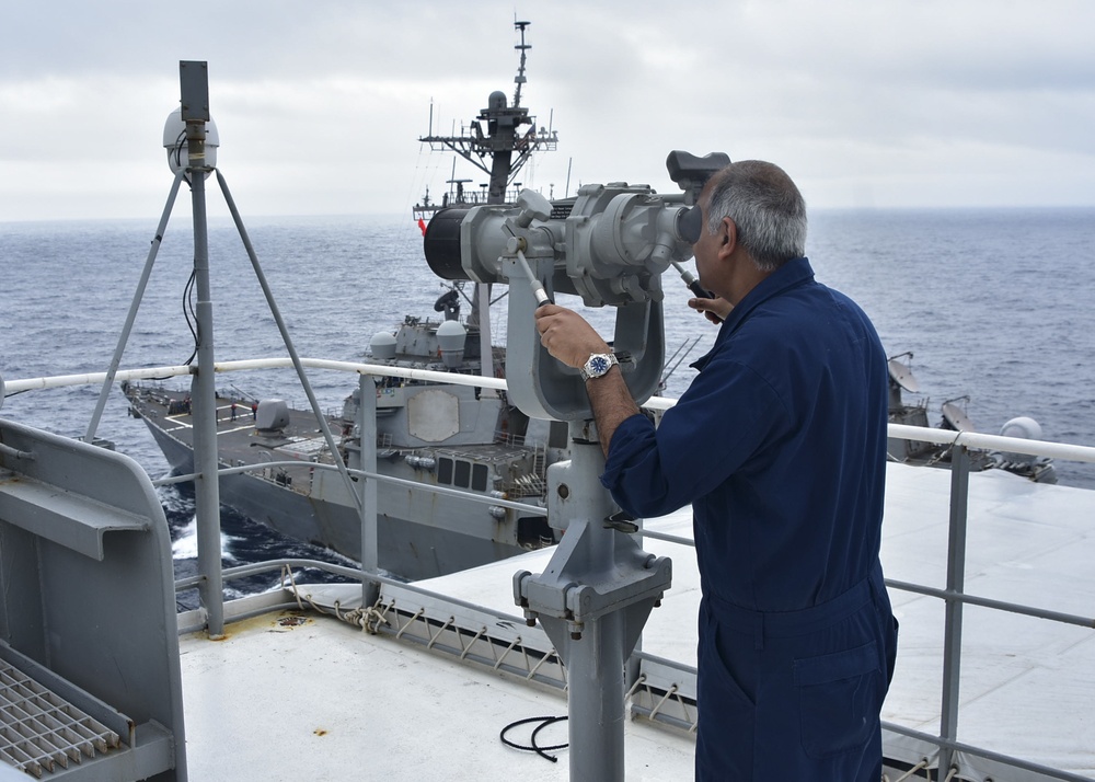 USNS Tippecanoe (T-AO 199) Conducts Repenishments-at-Sea with USS Barry (DDG 52) and USS Antietam (CG 54)