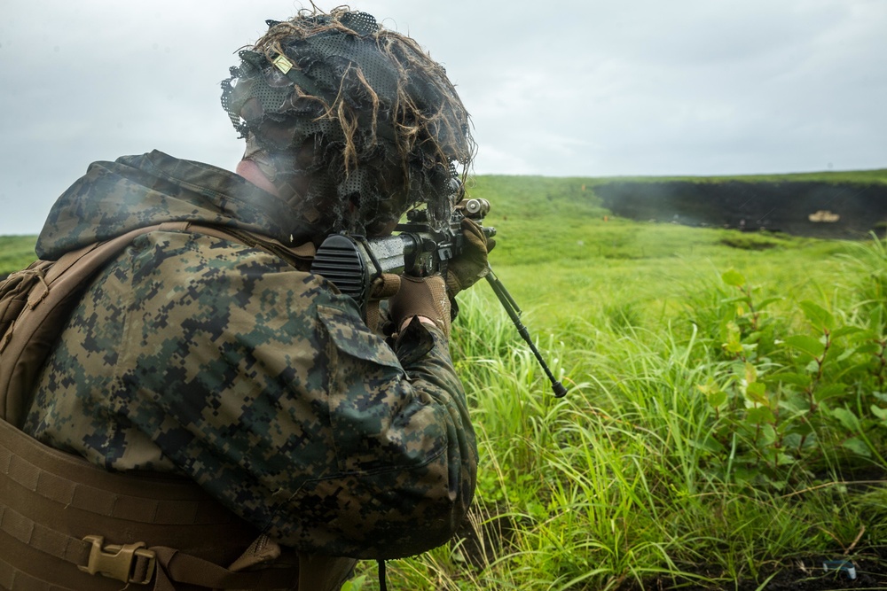 3rd Marine Division maintains infantry skills