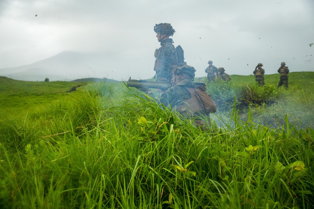 3rd Marine Division maintains infantry skills