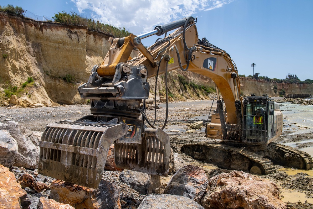 NMCB 1 continues Cliff Erosion Prevention Project on Naval Station Rota.