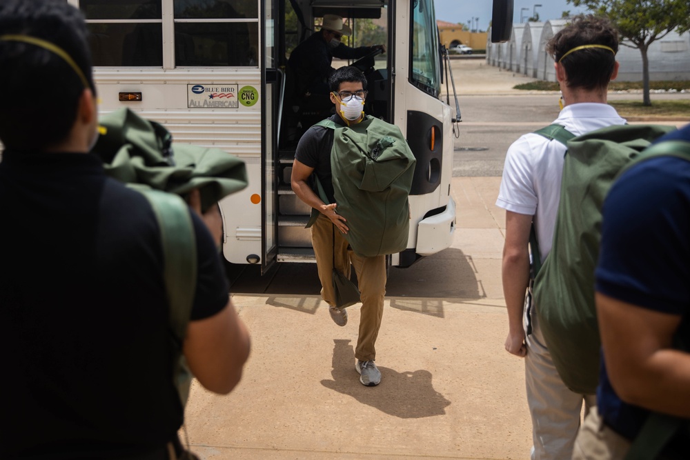 Golf Company Receiving