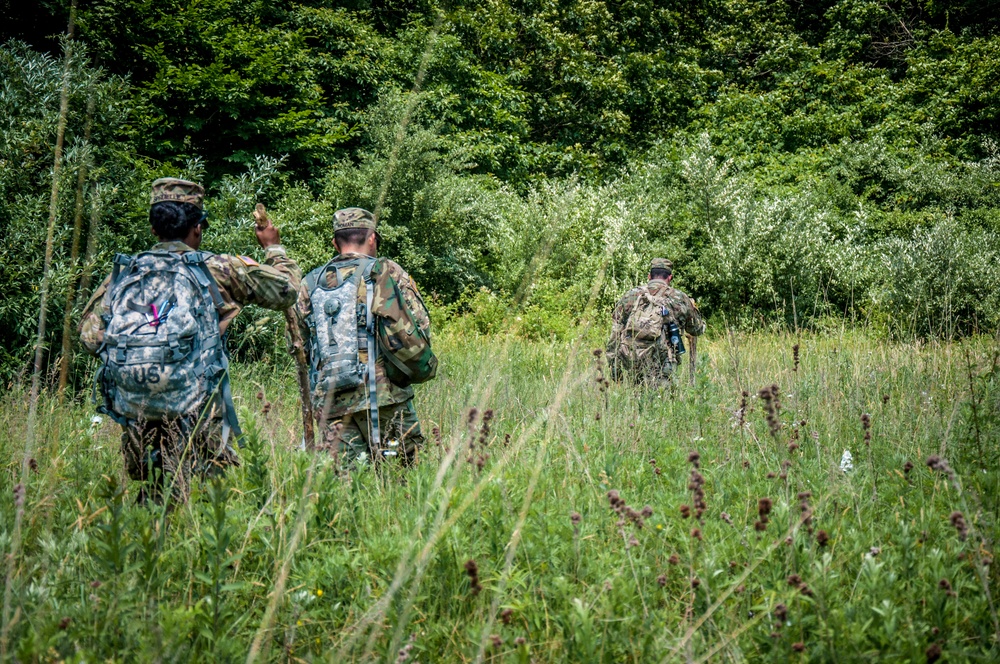 118th MMB Competes in Land Nav Relay Race