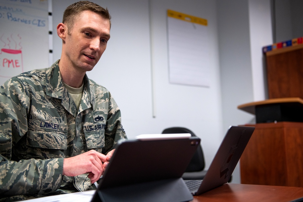 JBSA-Lackland NCOA opens PME course in virtual classrooms