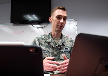 JBSA-Lackland NCOA opens PME course in virtual classrooms