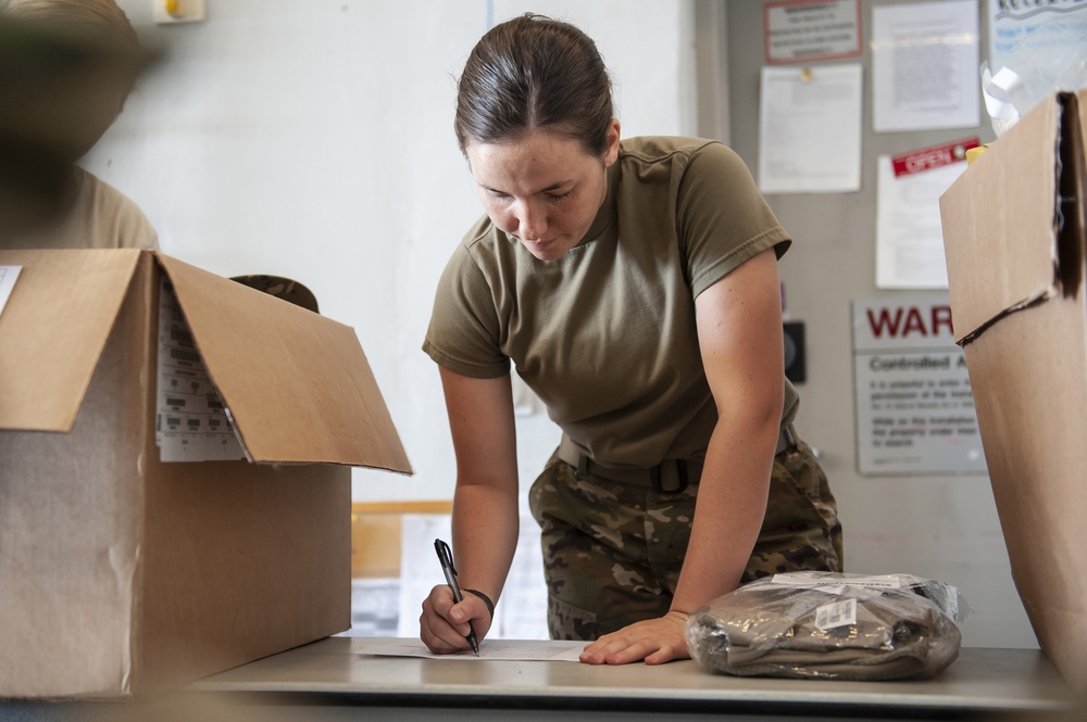 180FW Logistics Team Outfit Deploying Airmen