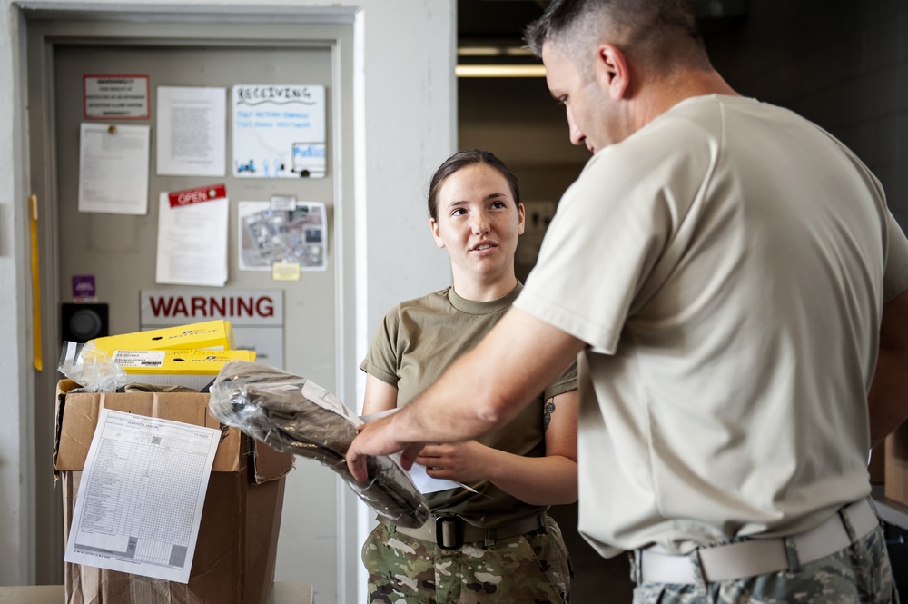 180FW Logistics Team Outfit Deploying Airmen