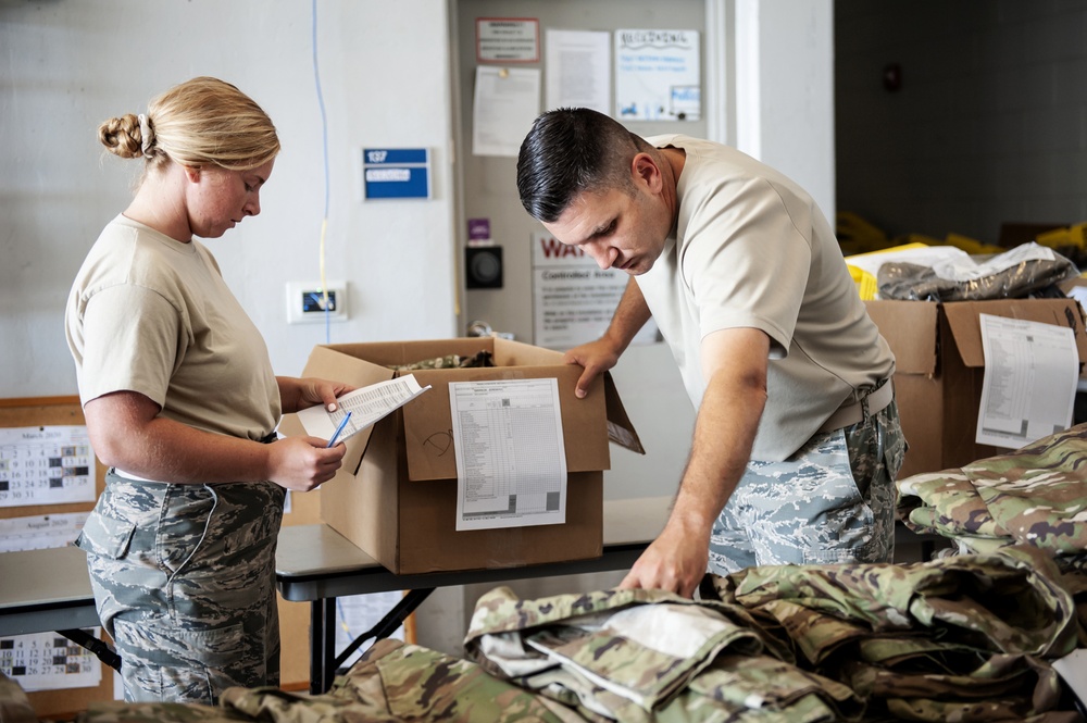 180FW Logistics Team Outfit Deploying Airmen